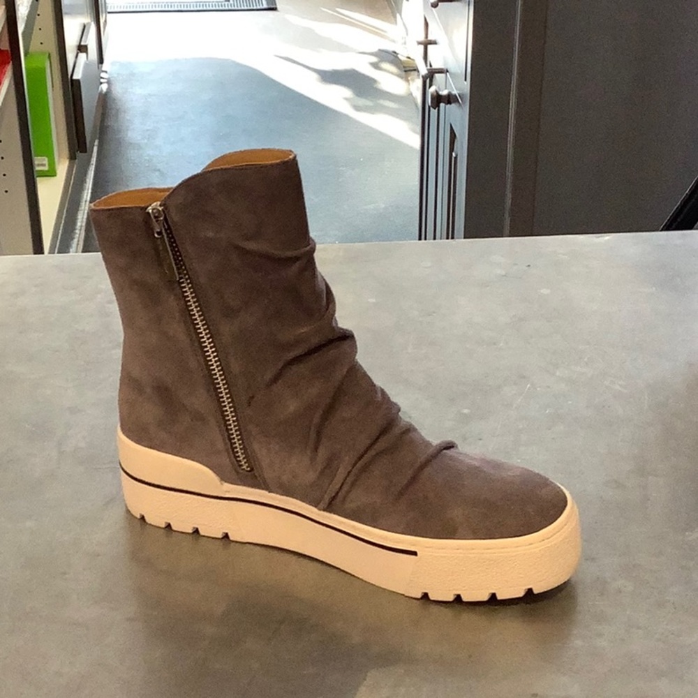 J/Slides Nila Booties BRAND NEW